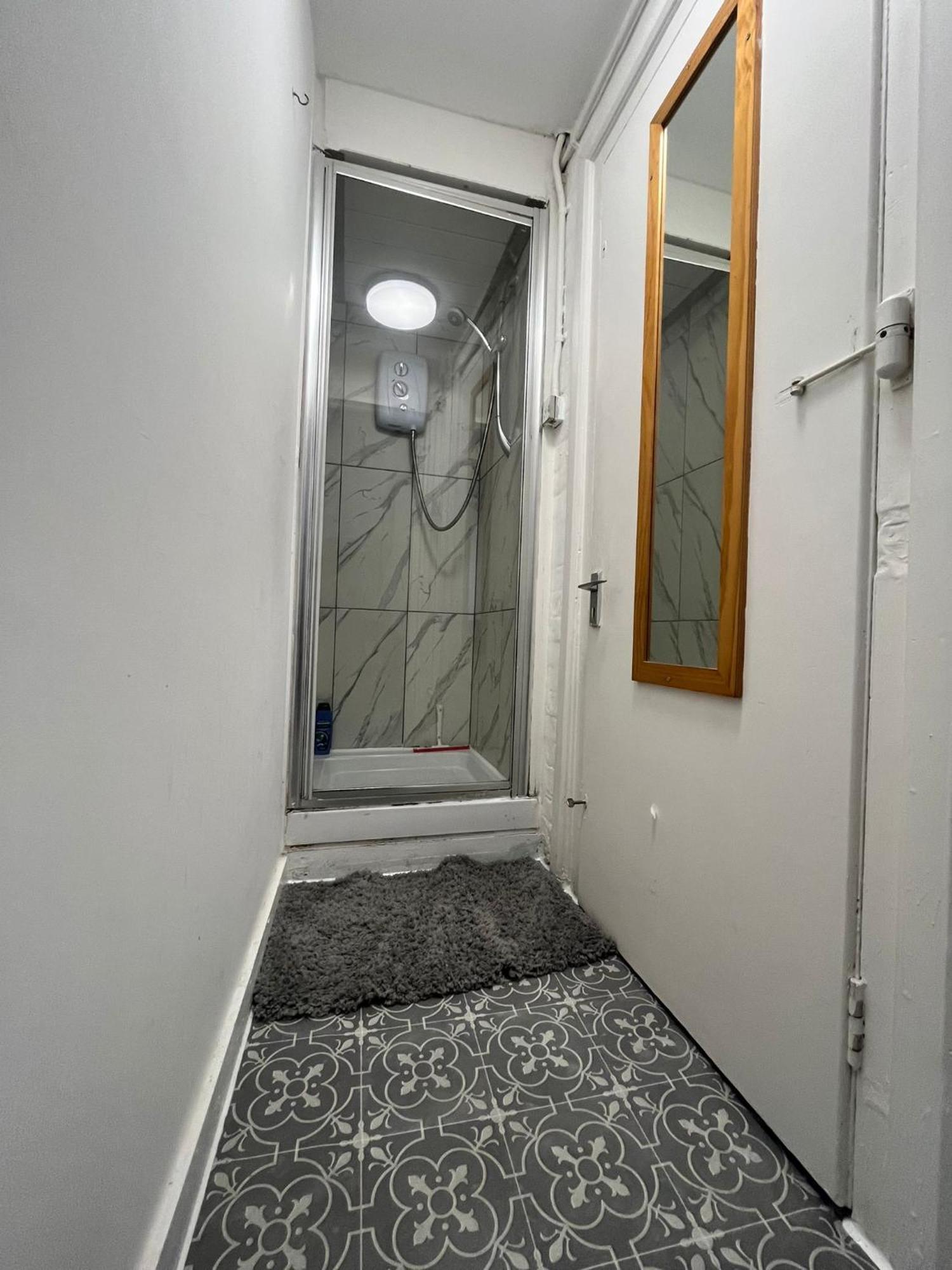 Nifty 2 Bedroom Flat In Goswell Rd London Luaran gambar