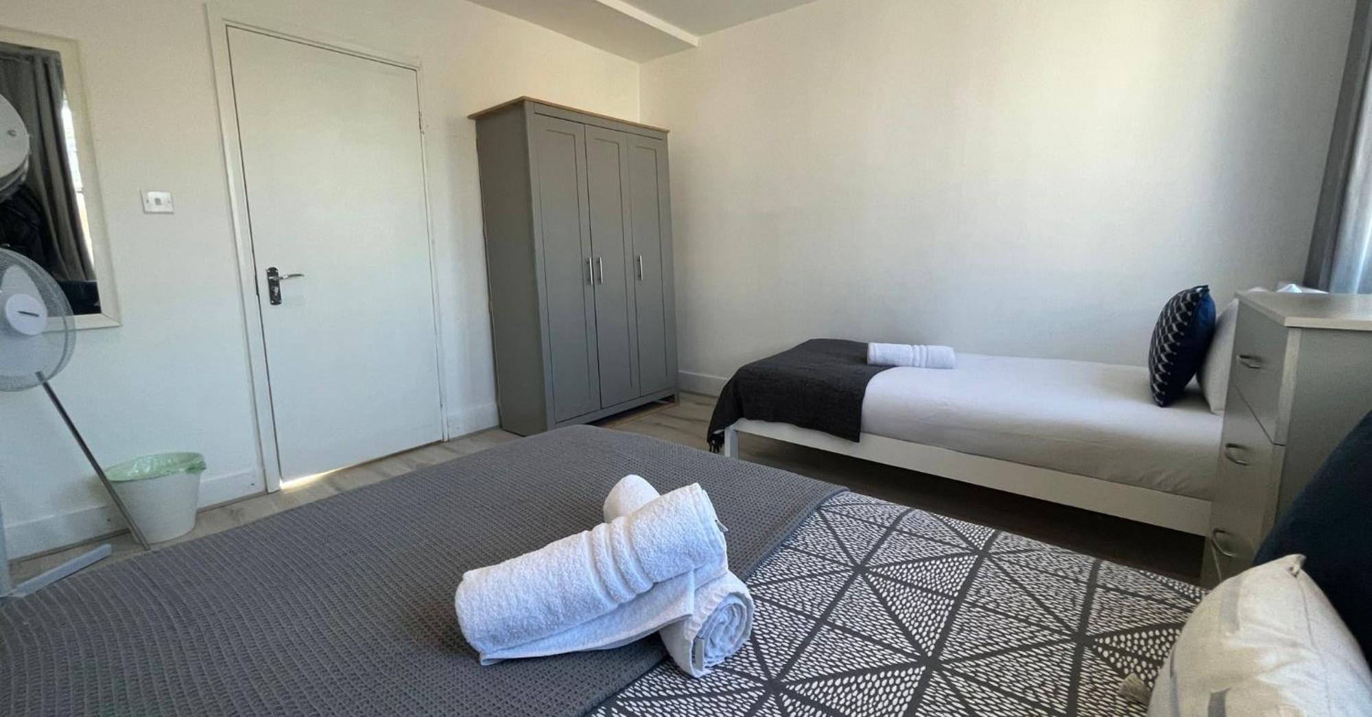 Nifty 2 Bedroom Flat In Goswell Rd London Luaran gambar
